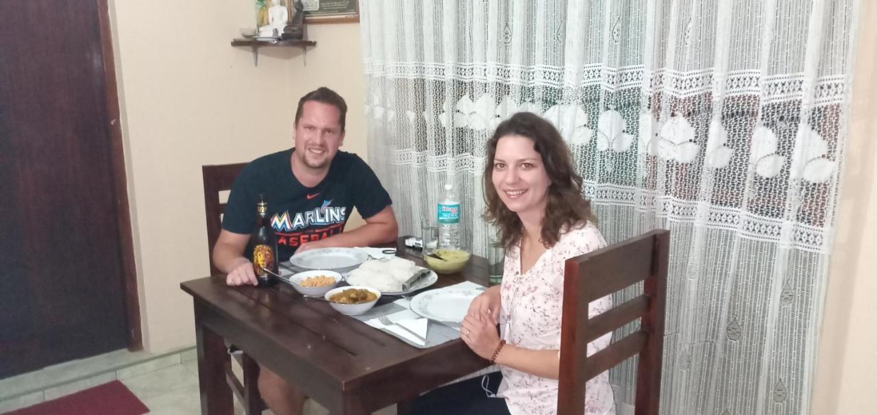 אנוראדפורה Water Front Home Stay And Resort מראה חיצוני תמונה